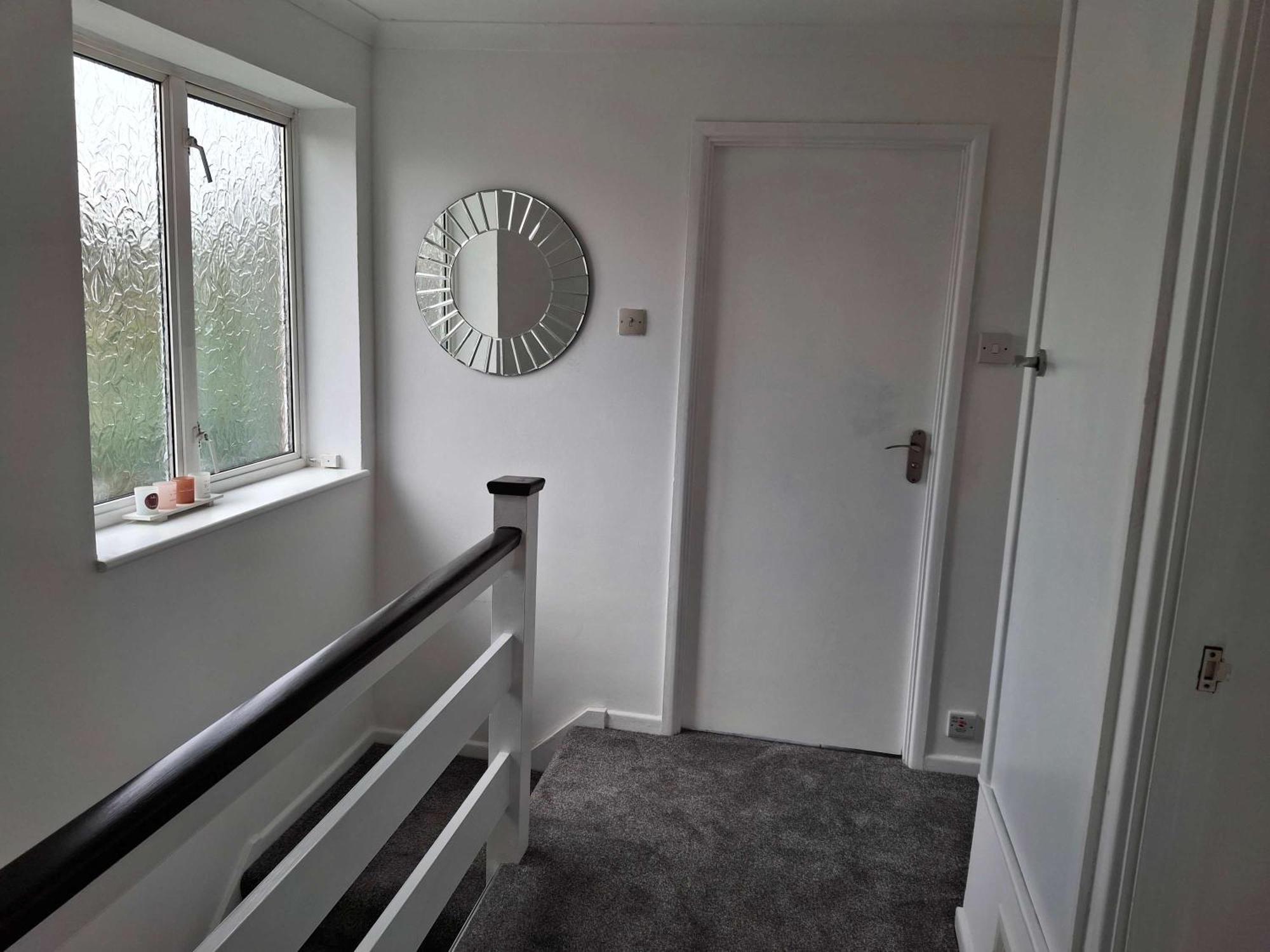 Nicely Decorated 3 Bedroom House Near Heathrow, London Staines-upon-Thames Exteriör bild